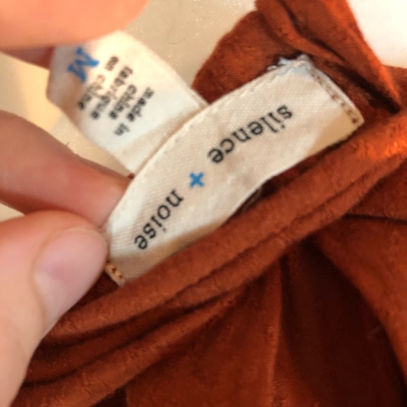 Crossover Rust Blouse - Picture 4 of 4